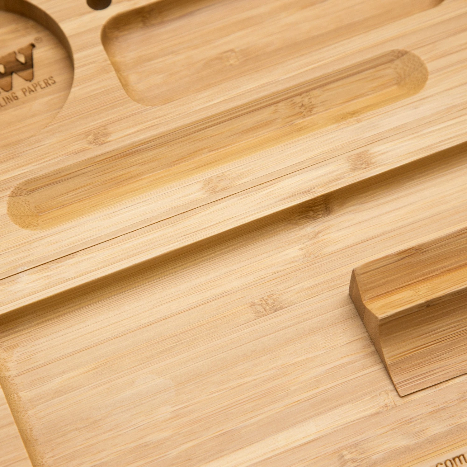 RAW Backflip Magnetic Bamboo Rolling Tray - Image 3